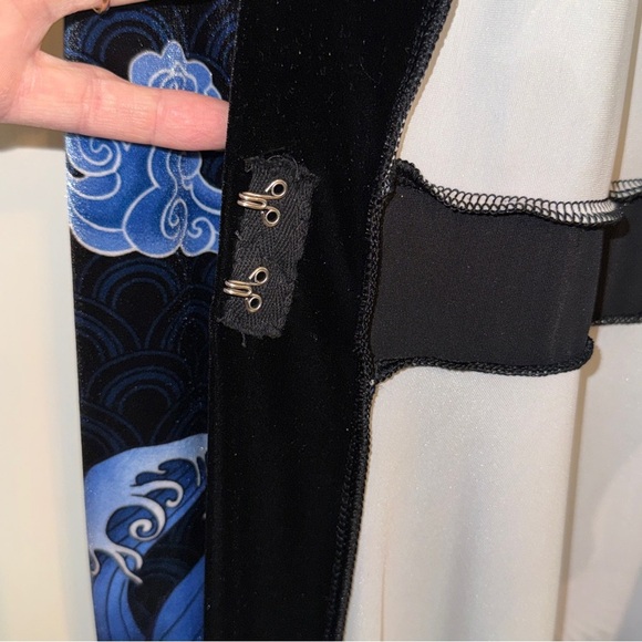 Blackmilk Flight of Tsuru Velvet Maxi Kimono M *modified - Picture 4 of 8